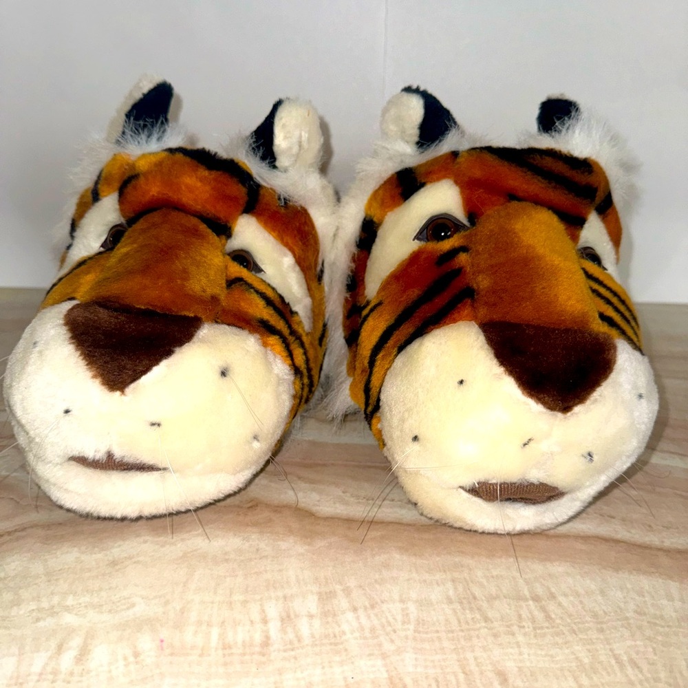 Tiger Slippers